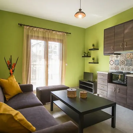 Roxani's Ayos Nikolaos